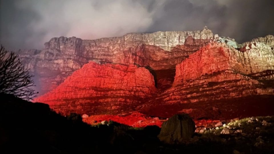 Gearhouse South Africa lights up Table Mountain in red for LightSARed